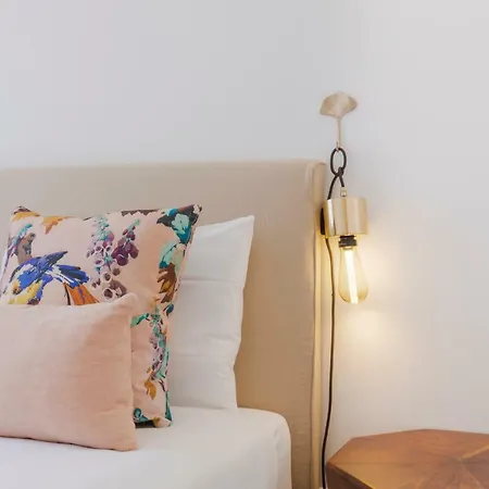 Charming 2 Bedroom Apartment In Baixa Chiado Lisbon Exterior photo