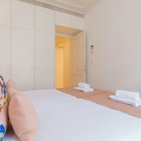 Charming 2 Bedroom Apartment In Baixa Chiado Lisbon Exterior photo