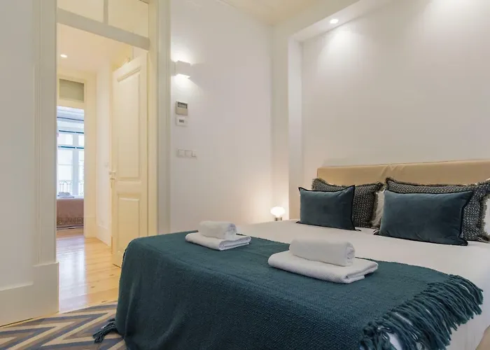 Charming 2 Bedroom Apartment In Baixa Chiado